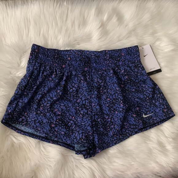 NIKE Women's One Dri-Fit Mid-Rise 3" Shorts in Purple/Black Sz MEDIUM - Picture 2 of 6